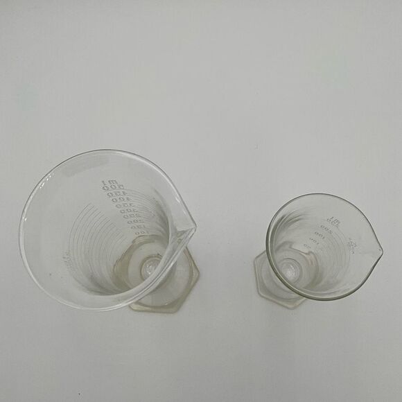 VINTAGE Mixology Glasses with etched measurements - Picture 5 of 5